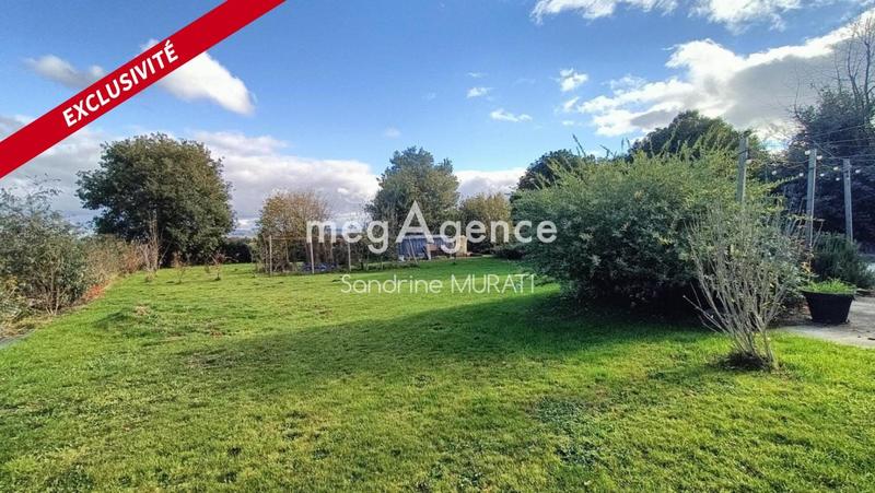 Pavillon - 180 m² - 8 pièces