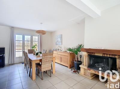 Maison - 165 m² - 8 pièces