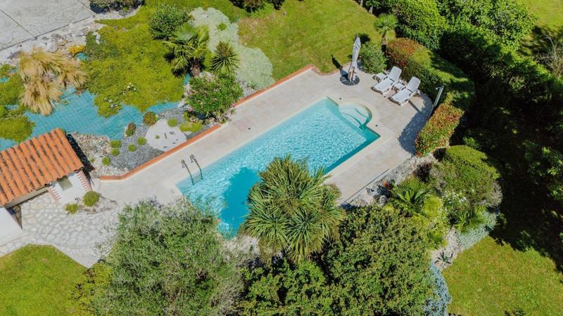 Maison - 150 m² - 5 pièces