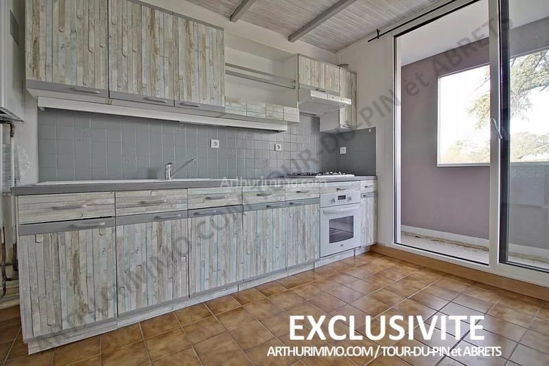 Appartement - 80 m² - 4 pièces