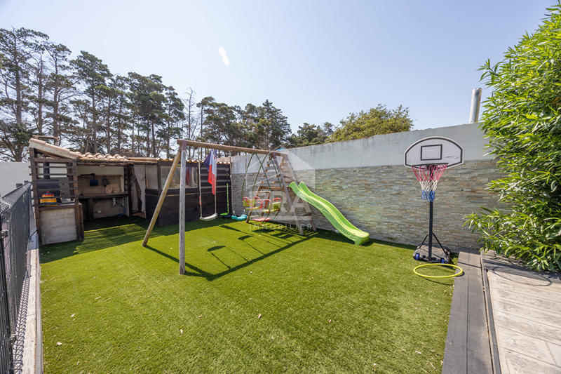 Maison - 110 m² - 6 pièces