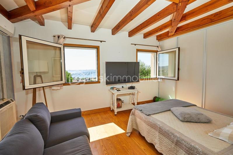 Propriété - 250 m² - 5 pièces