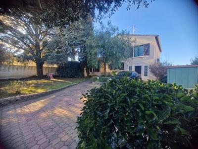 Maison - 142 m² - 7 pièces