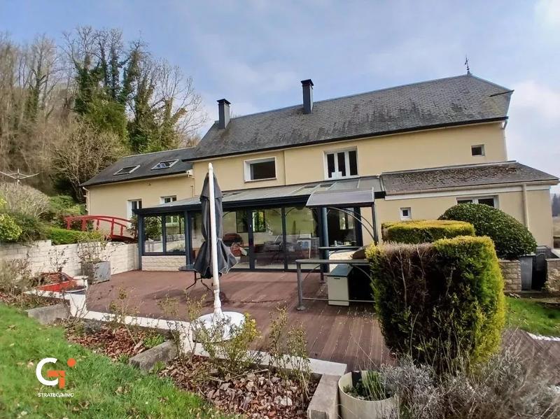 Maison - 189 m² - 6 pièces