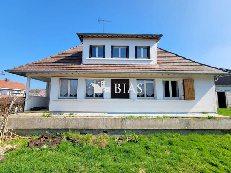 Maison - 124 m² - 8 pièces