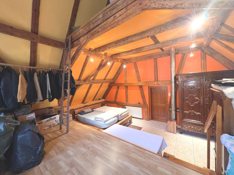 Maison - 240 m² - 10 pièces