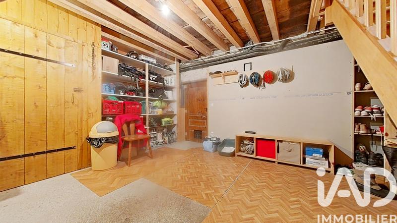 Maison - 300 m² - 10 pièces