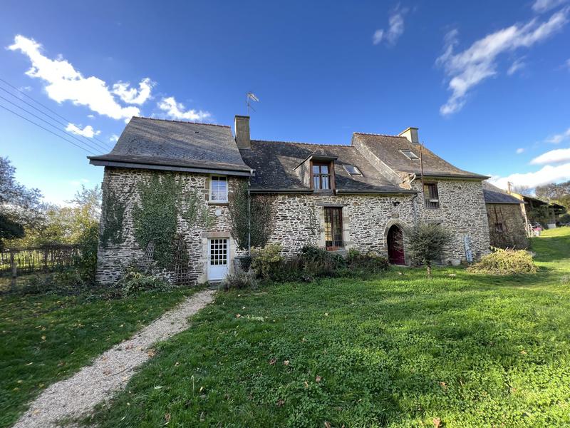 Maison - 213 m² - 8 pièces