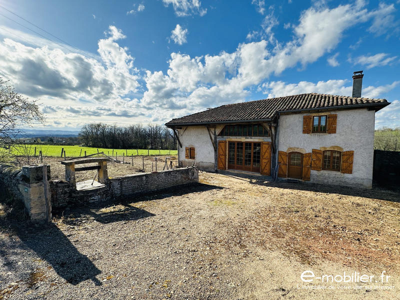 Maison - 218 m² - 8 pièces