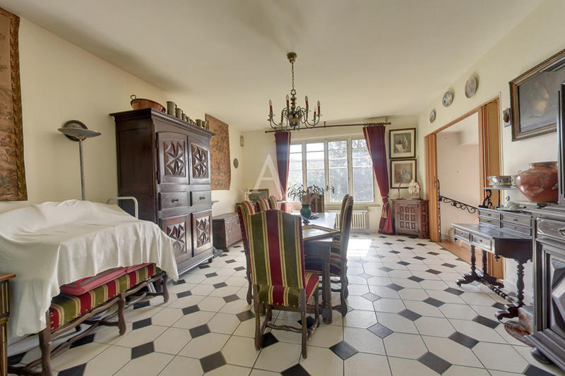 Maison - 148 m² - 7 pièces