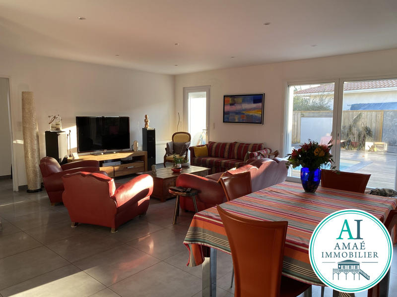 Maison - 160 m² - 5 pièces