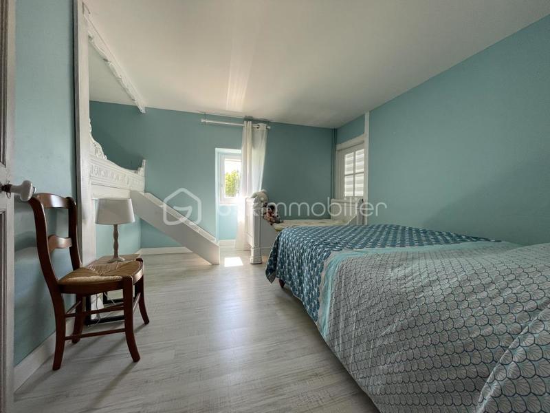 Propriété - 280 m² - 6 pièces