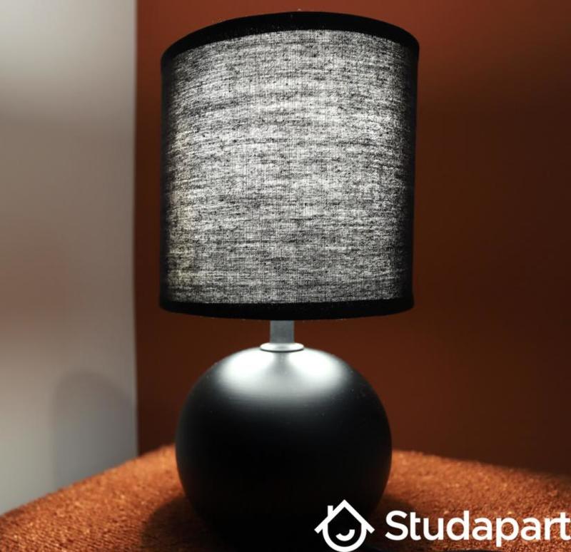 Chambre - 13 m² - 1 pièce