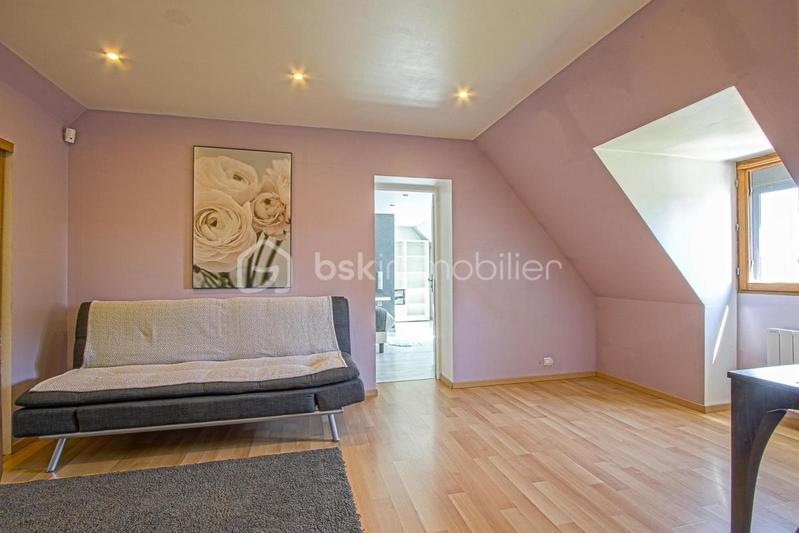 Pavillon - 200 m² - 5 pièces