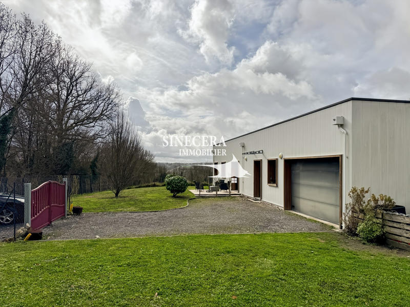 Villa - 220 m² - 10 pièces