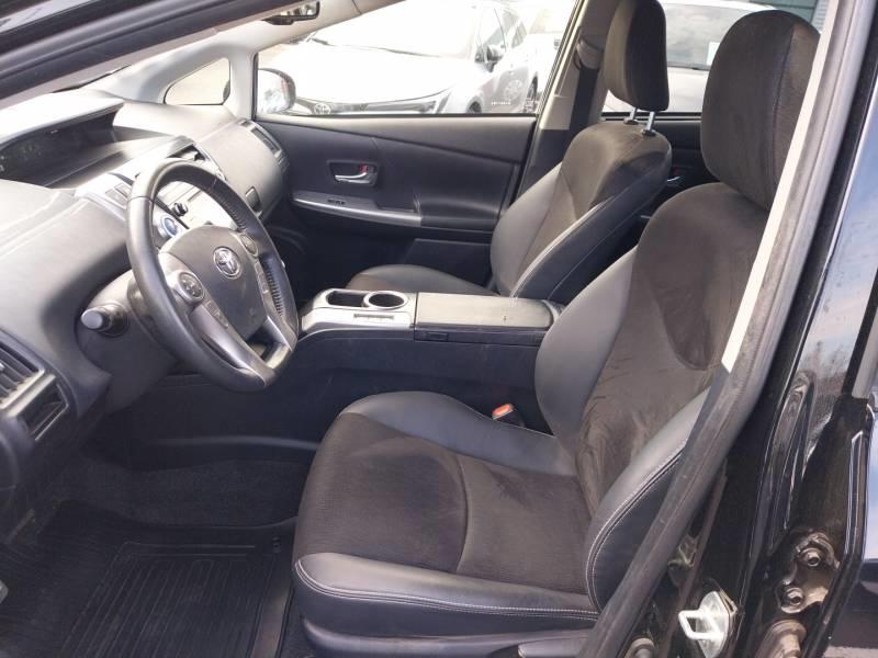 Toyota Prius + 136h SkyView