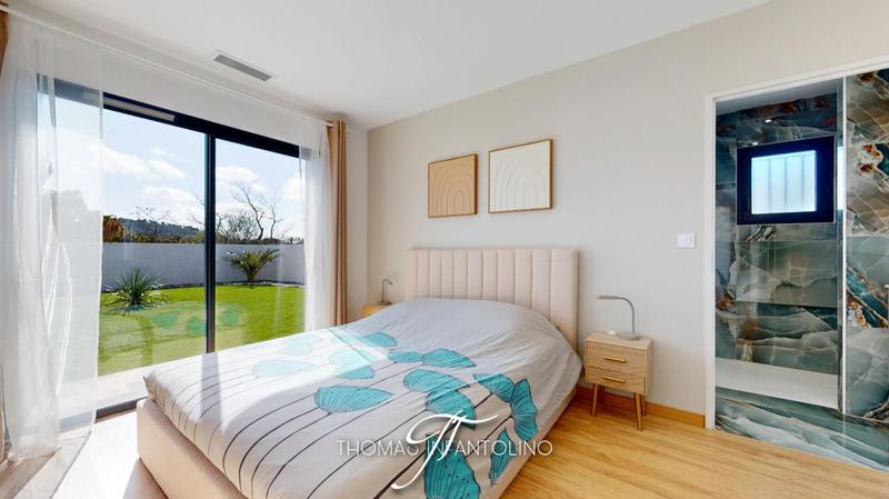 Maison - 140 m² - 5 pièces