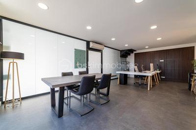 Local commercial - 99 m² - 3 pièces