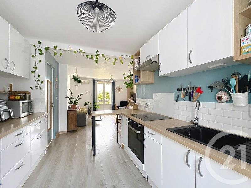 Appartement - 79 m² - 4 pièces