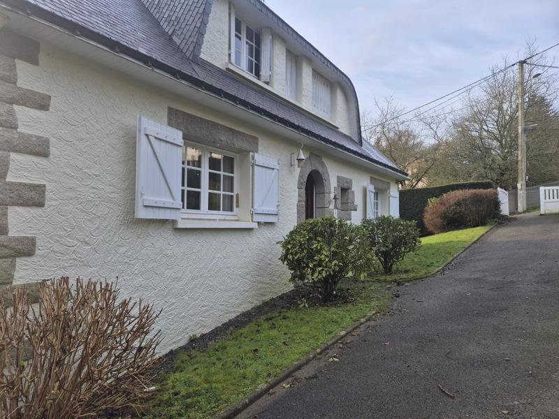 Maison - 122 m² - 4 pièces