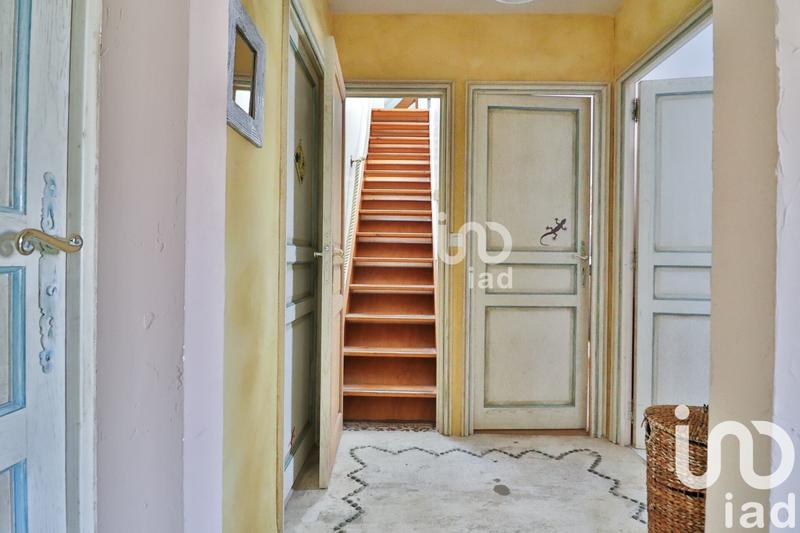 Maison - 201 m² - 6 pièces