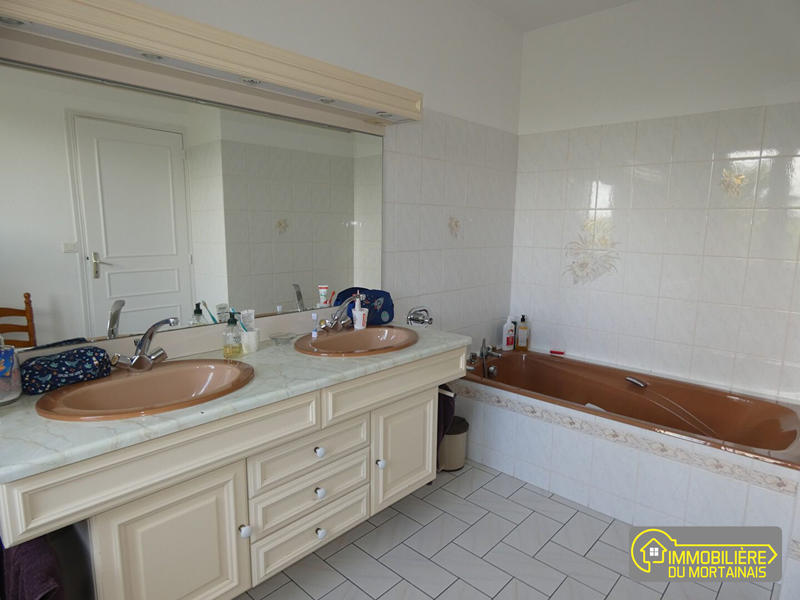 Maison - 142 m² - 6 pièces