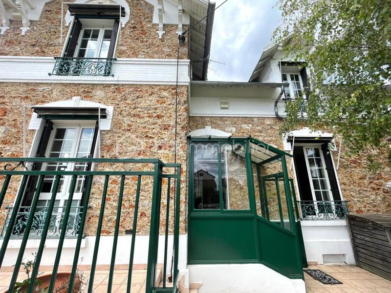 Maison en pierre - 190 m² - 7 pièces