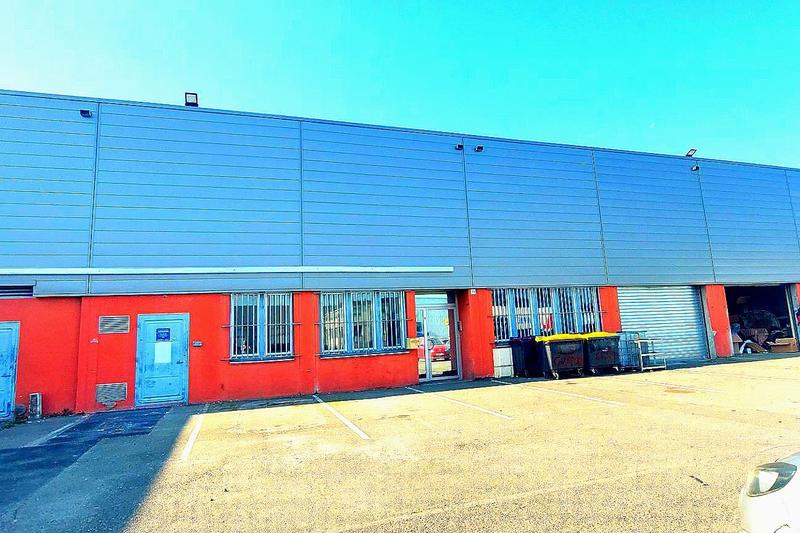 Local commercial - 559 m²