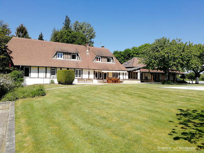 Maison ancienne - 236 m² - 9 pièces