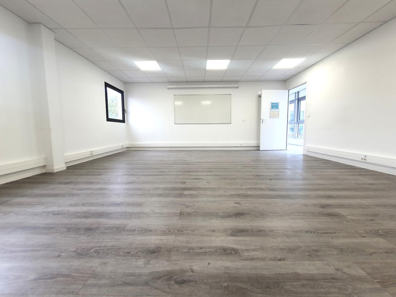 Bureau - 105 m²