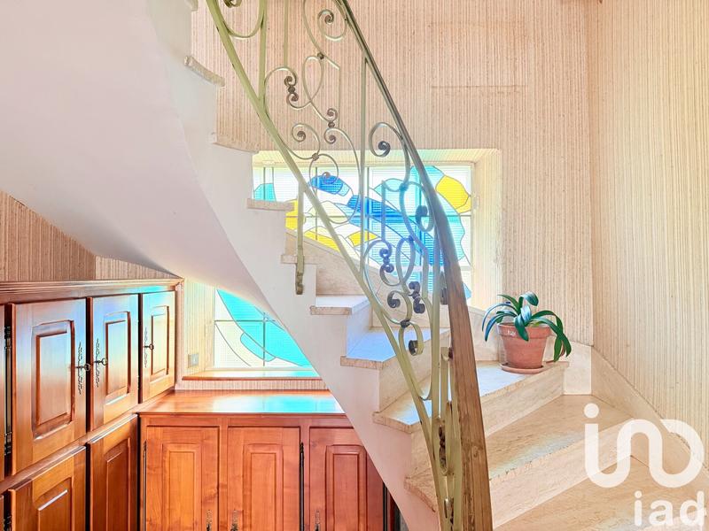 Maison - 191 m² - 9 pièces