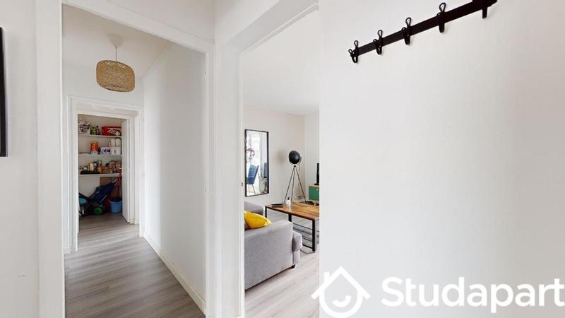 Chambre - 11 m² - 1 pièce