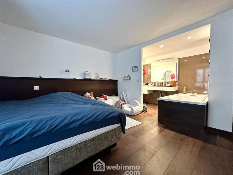 Duplex - 160 m² - 4 pièces