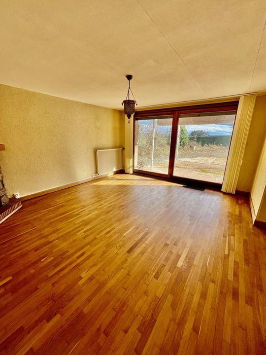 Maison traditionnelle - 206 m² - 8 pièces