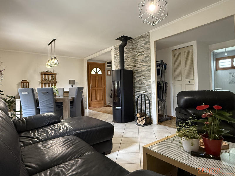 Villa - 90 m² - 4 pièces