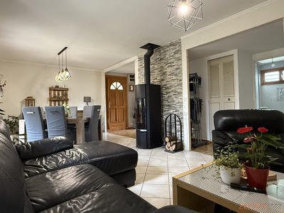 Villa - 90 m² - 4 pièces