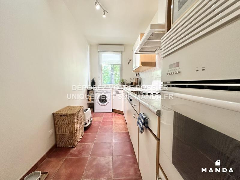 Chambre - 11 m² - 3 pièces