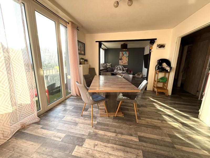 Maison - 93 m² - 4 pièces