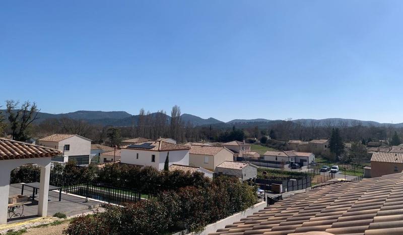 Maison - 180 m² - 7 pièces