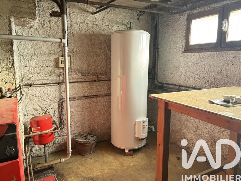 Maison - 250 m² - 7 pièces