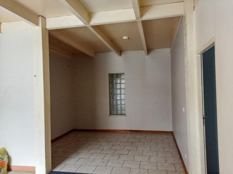 Entrepôt - 950 m² - 7 pièces