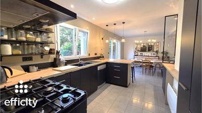 Maison - 104 m² - 6 pièces