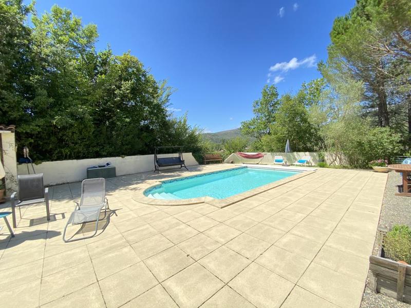 Villa - 111 m² - 7 pièces