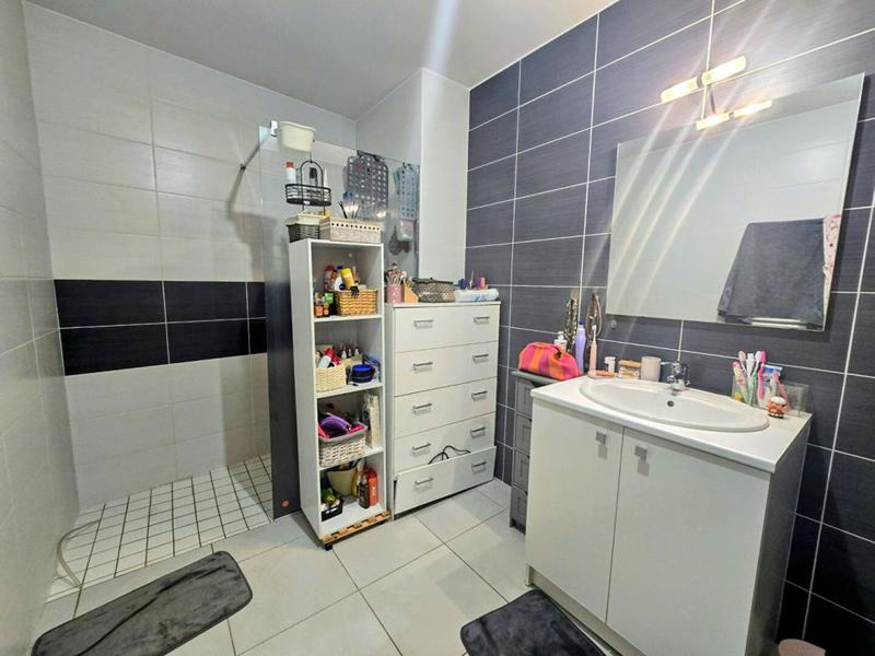 Appartement - 75 m² - 3 pièces