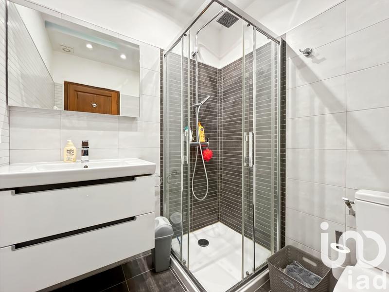 Maison - 216 m² - 7 pièces