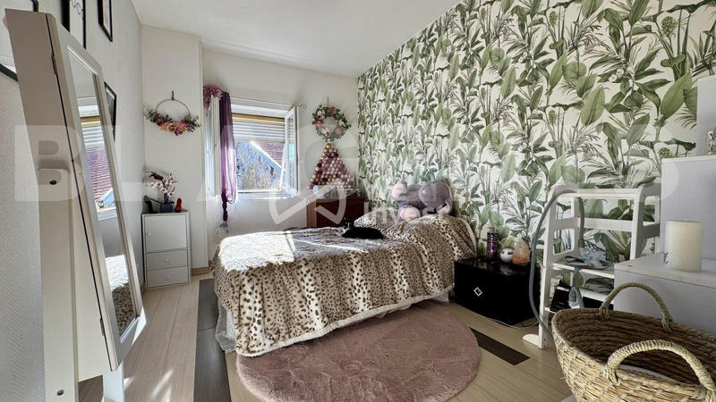 Maison - 150 m² - 12 pièces