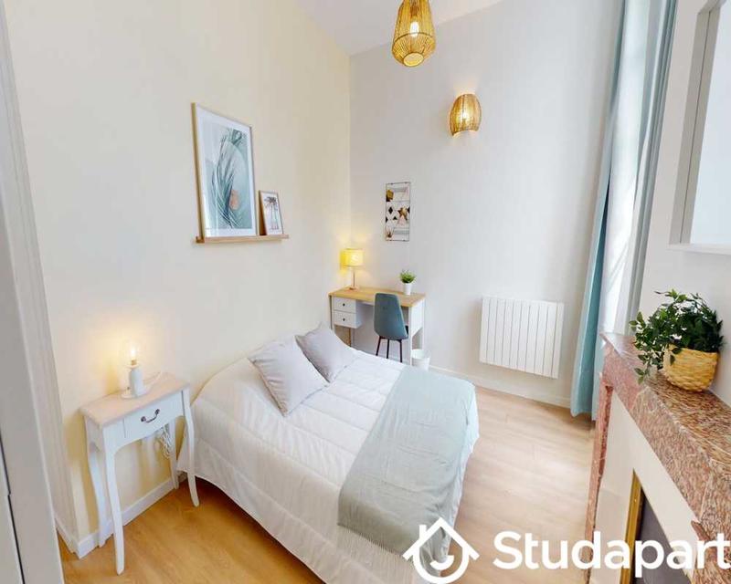 Chambre - 60 m² - 1 pièce