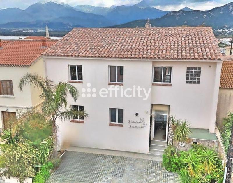 Appartement - 84 m² - 3 pièces