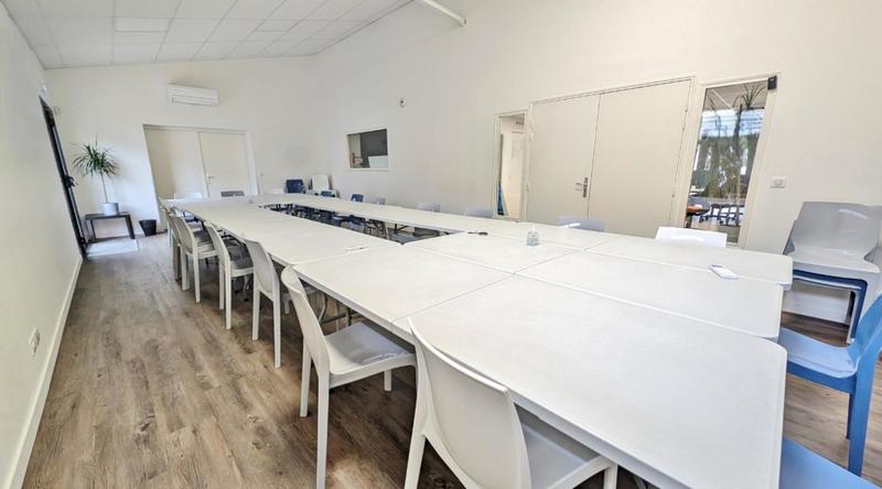 Bureau - 240 m² - 7 pièces