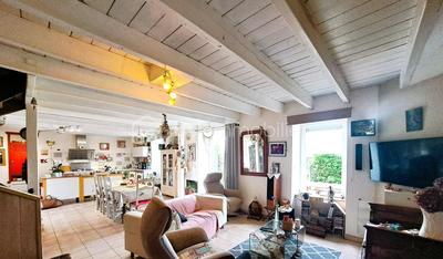 Maison en pierre - 280 m² - 12 pièces